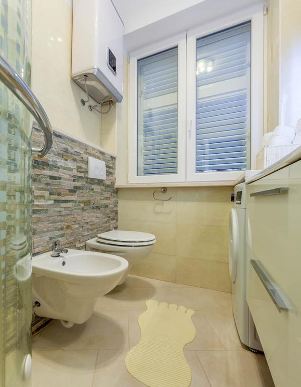 Chic Apartment In Center สปลิท ห้อง รูปภาพ